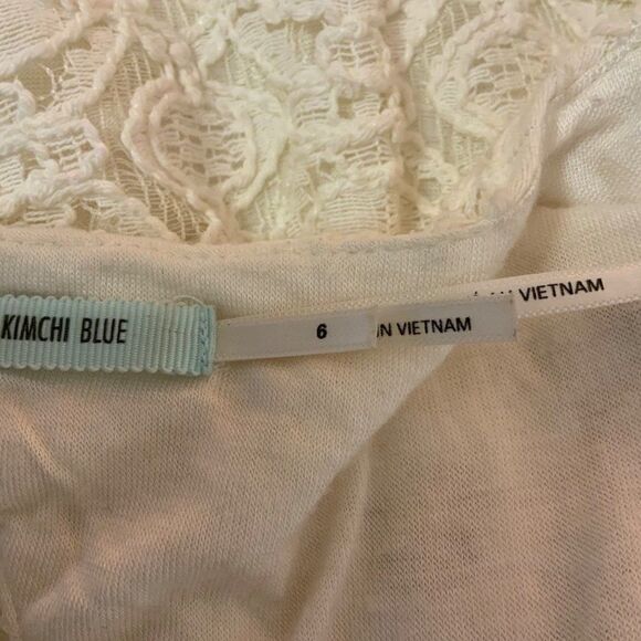 Urban Outfitters Kimchi Blue Cream Medallion Lace Fit and Flare Dress Size 6 - Picture 13 of 13